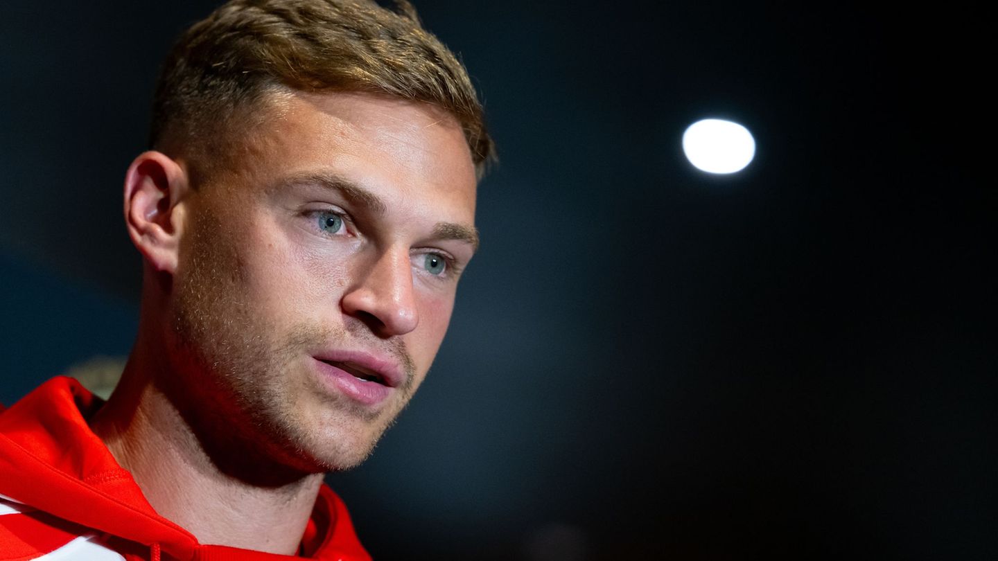 Fußball: Kimmich staunt über Sané und mahnt: Bayern muss was tun