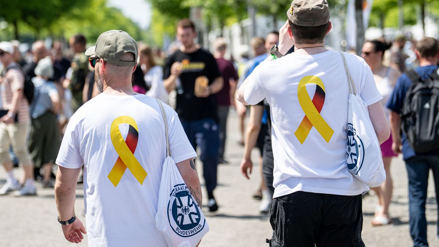 Erster Nationaler Veteranentag: Pistorius: Bundeswehr gehört in Mitte der Gesellschaft
