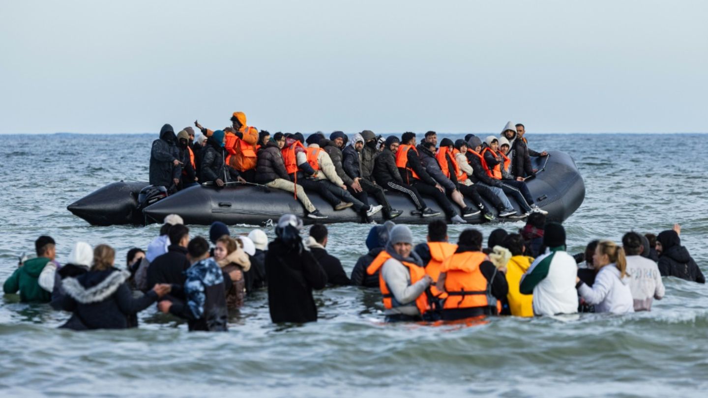 Zehn Schleuser wegen Todes von vier Migranten in Lille vor Gericht