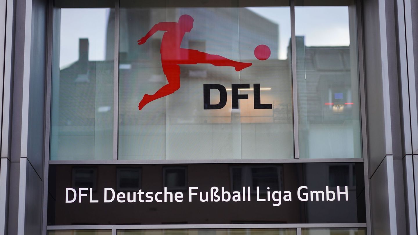 Investoren im Fußball: 50+1: Kartellamt nimmt DFL in die Pflicht