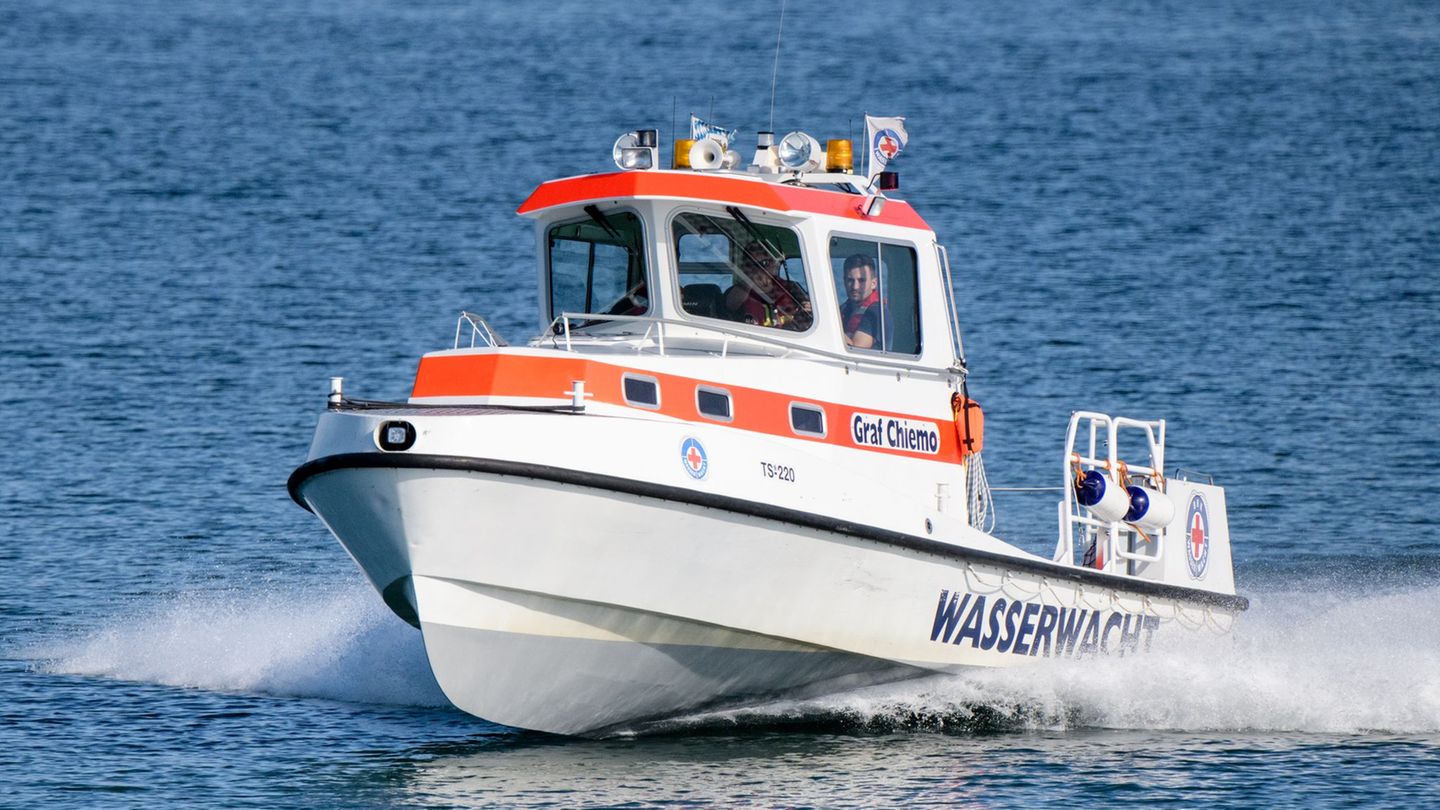Badeunfälle: Mehrere Badetote und vermisster Schwimmer