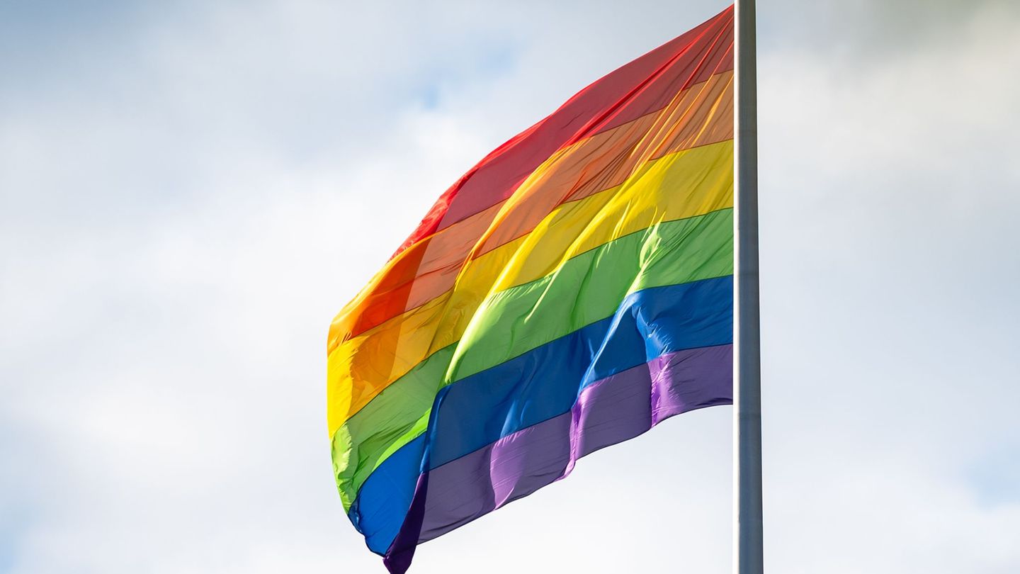 Polizei ermittelt: „Abstrakte Bedrohungslage“ – Regensburger CSD wird umgeplant