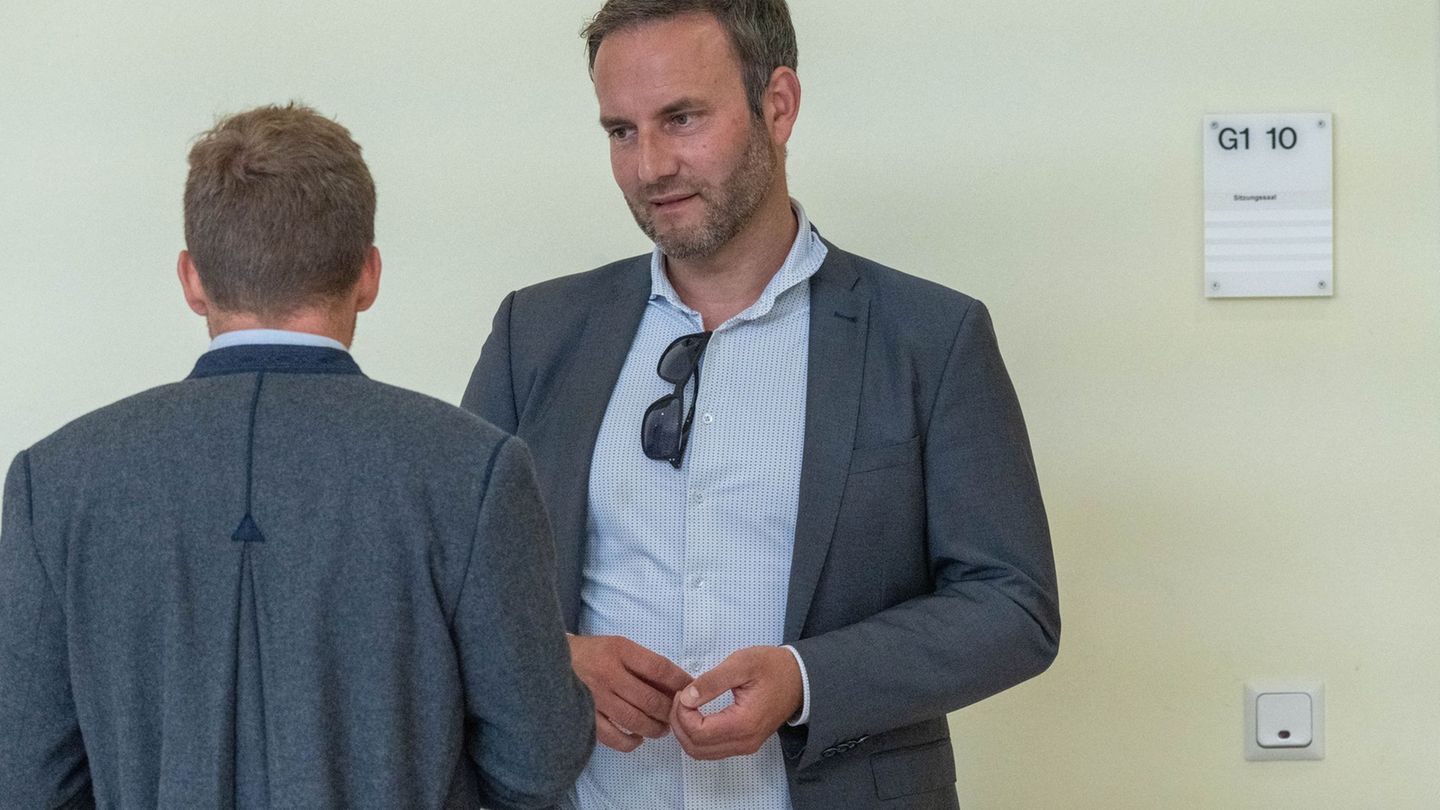 Streit um Aussagen: Linke-Vorwürfe gegen AfD-Fraktion – Verhandlung in Stralsund