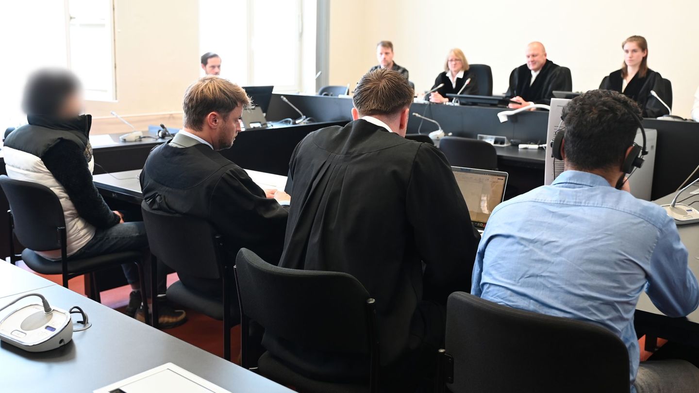 Massenschlägerei: Mehrjährige Haft für Messerstiche am Jungfernstieg