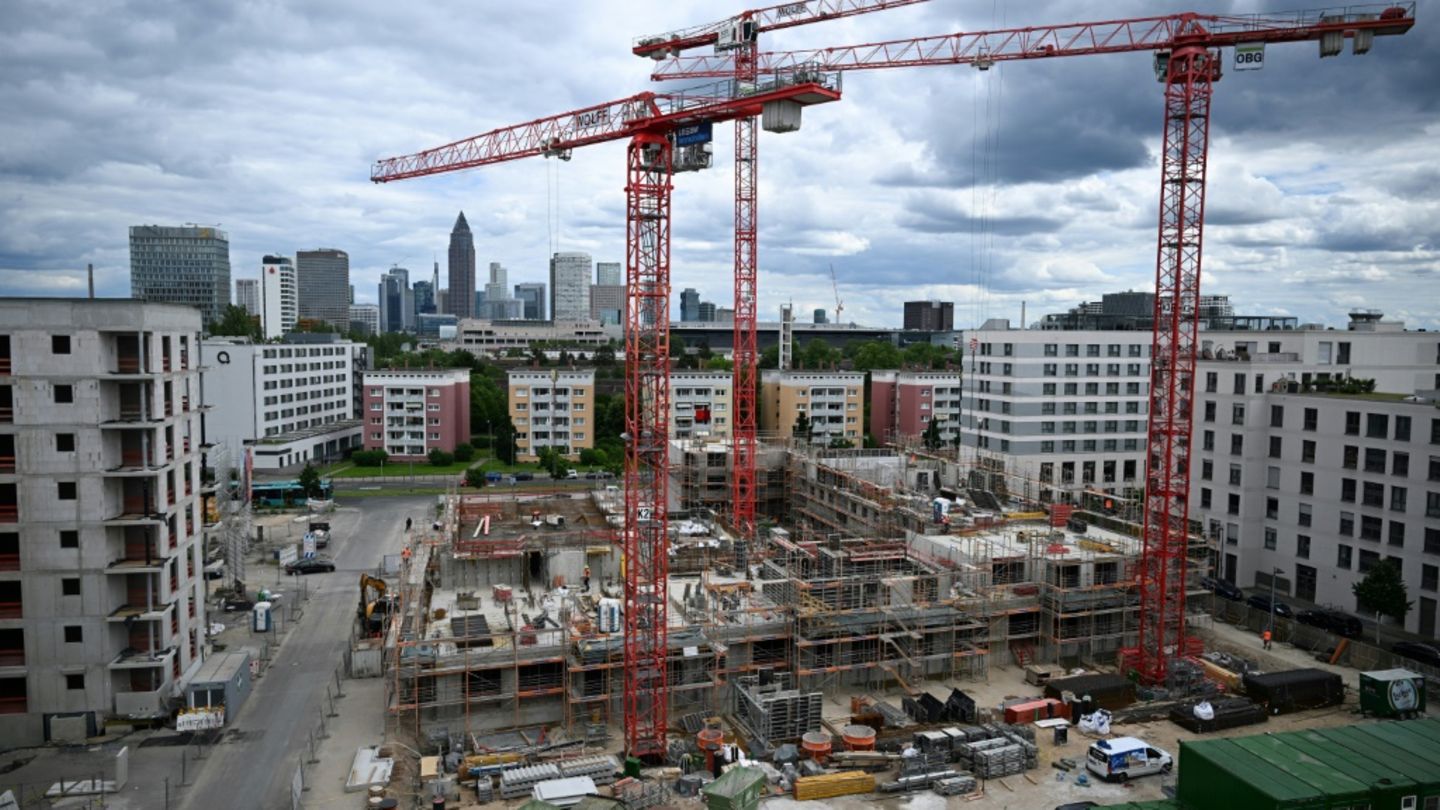 Zahl der Baugenehmigungen für neue Wohnungen steigt weiter