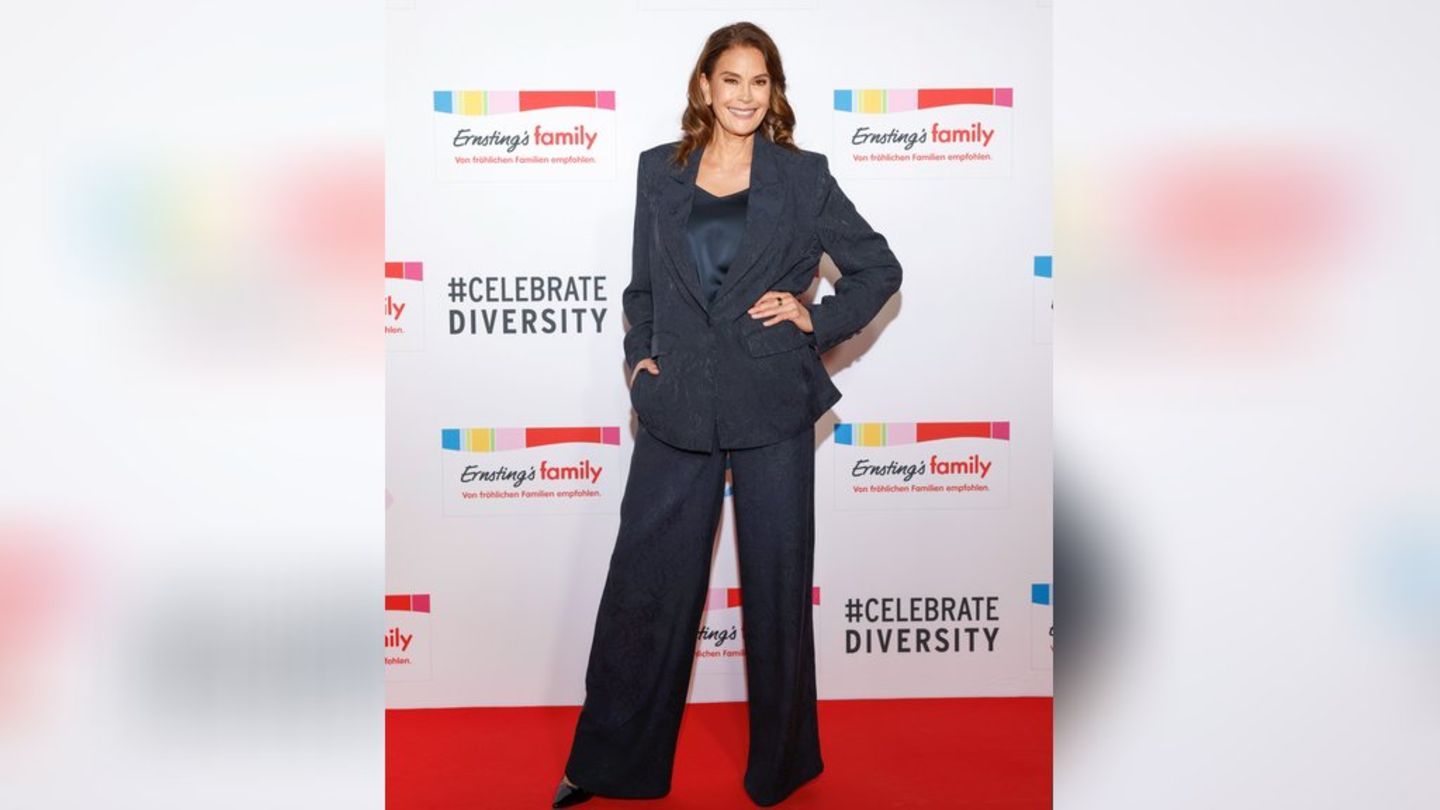 Fashionshow „Celebrate Diversity“: Teri Hatcher feiert die Vielfalt