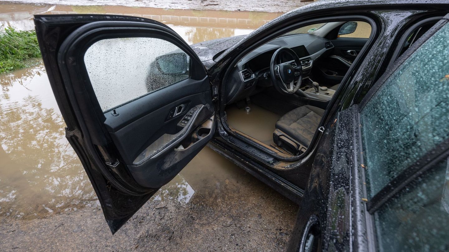 Schadensbilanz: Deutlich weniger Unwetterschäden an Autos in Hessen