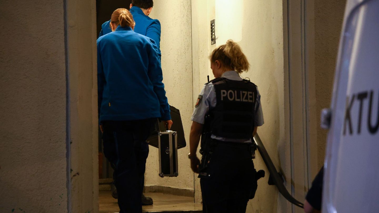 Mann vorläufig festgenommen: 31-Jährige in Hagen von Lebensgefährten erstochen