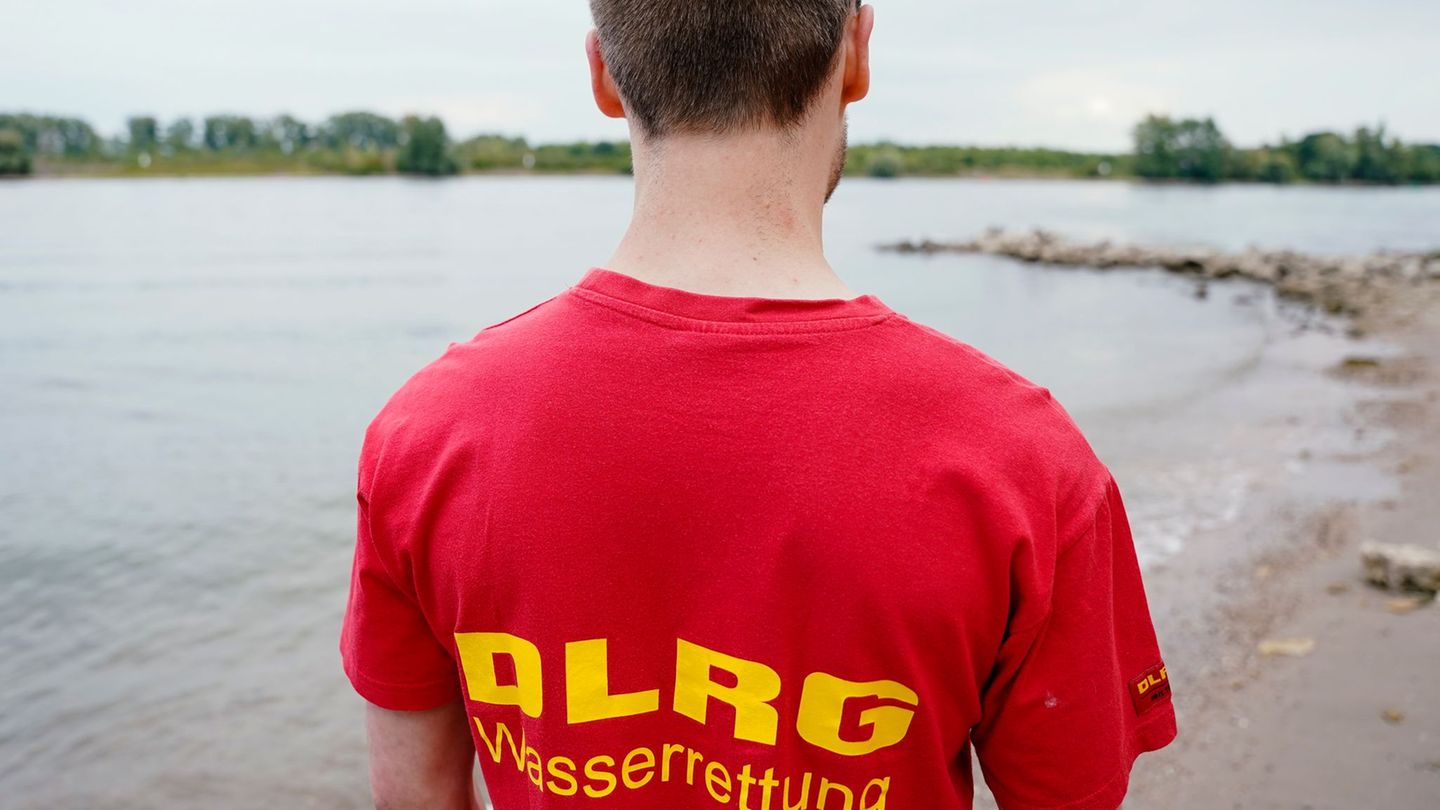 Notfälle: 15-Jähriger ertrinkt in Badesee – 27-Jähriger vermisst