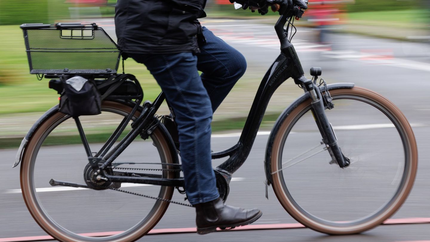 Unfälle: 75-jähriger Pedelecfahrer bei Zusammenstoß schwer verletzt