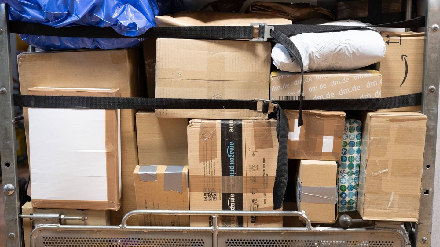 Diebstahlserie: Paketbote soll Smartphones gestohlen haben