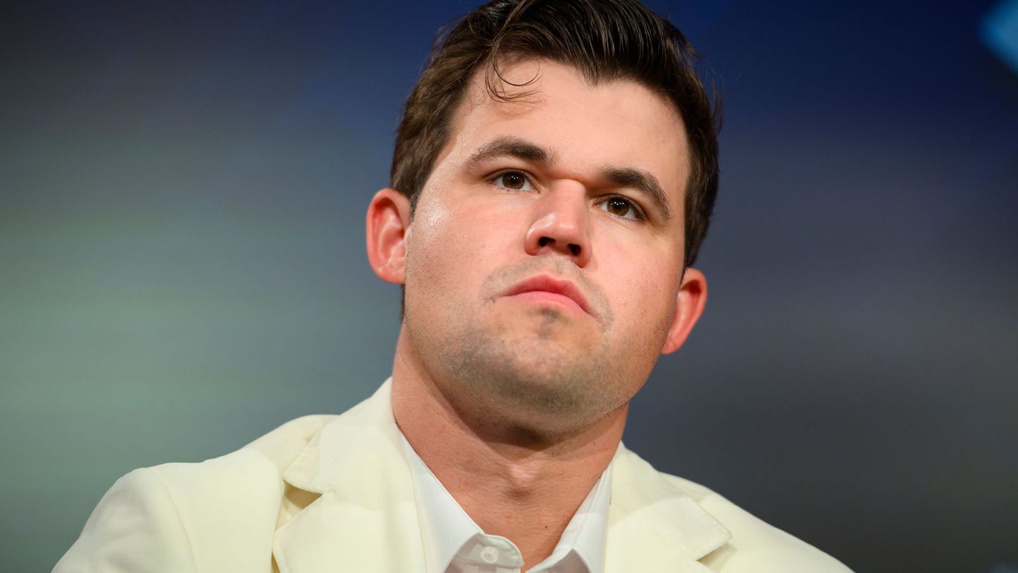 Überraschung perfekt: Schachstar Carlsen verlängert auf St. Pauli
