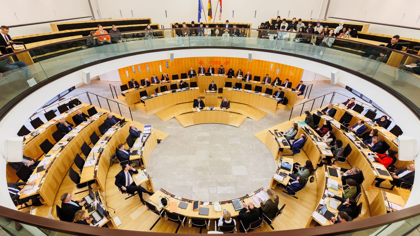 Landtag: Letzte Plenarwoche vor der Sommerpause mit dichtem Programm