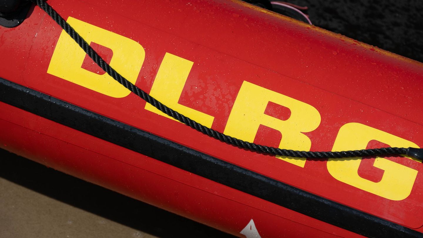 Unfälle: Badeunfall am Groß-Glienicker See: Zwei Menschen reanimiert