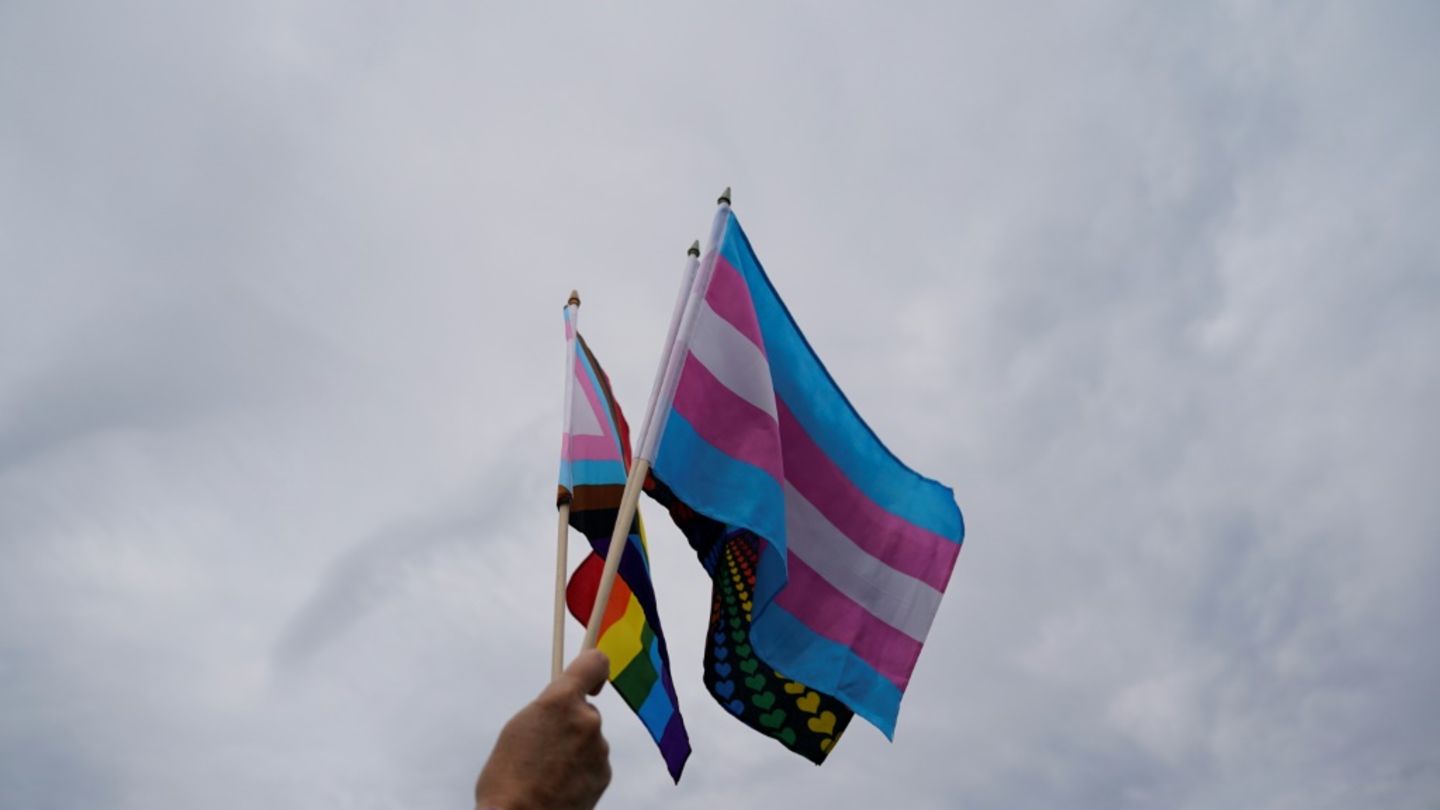Polizei meldet versuchten Angriff auf Teilnehmer von Pride-Demonstration Berlin