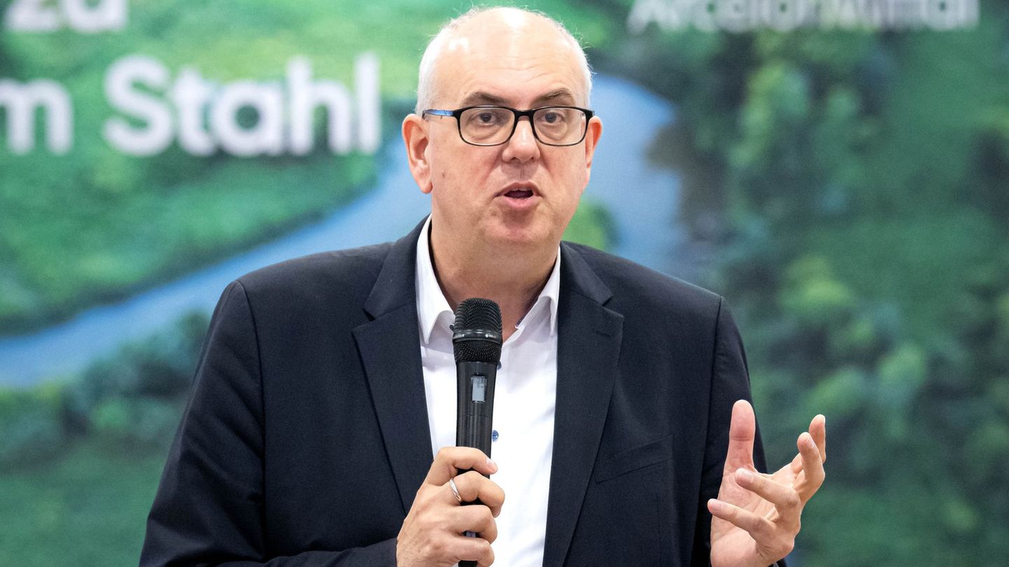 Wandel der Industrie: Grüner Stahl gestoppt – Bremen drängt auf Zukunftsplan