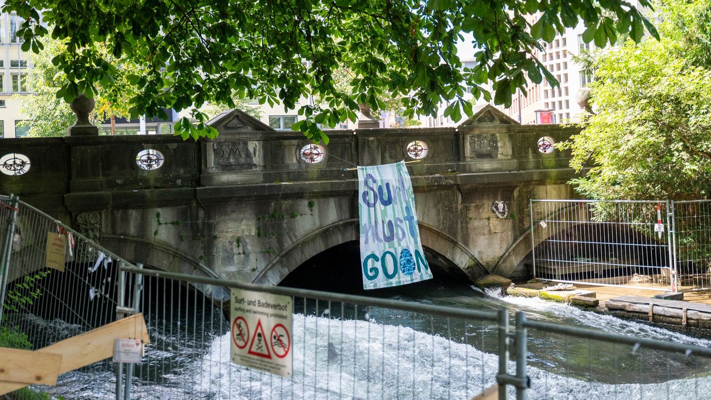 Eisbachwelle: Stadt will Akteneinsicht vor Surfwellen-Entscheidung
