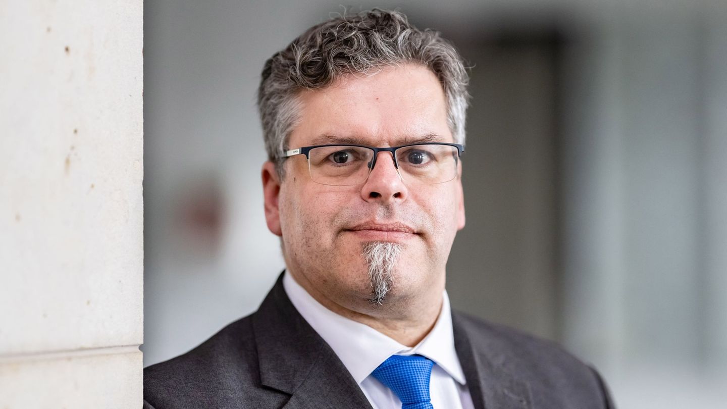 Generalbundesanwalt: Nach Messerangriff in Bielefeld: Hinweise auf IS-Kontakt