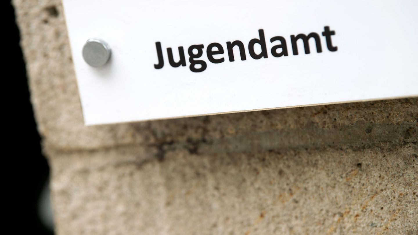 Soziales: Jugendämter nehmen weniger Kinder in Obhut