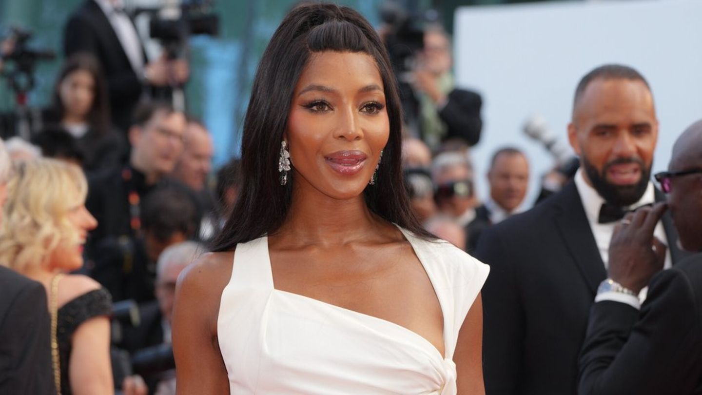 Naomi Campbell: Sie zeigt Familienfotos mit ihren Kindern