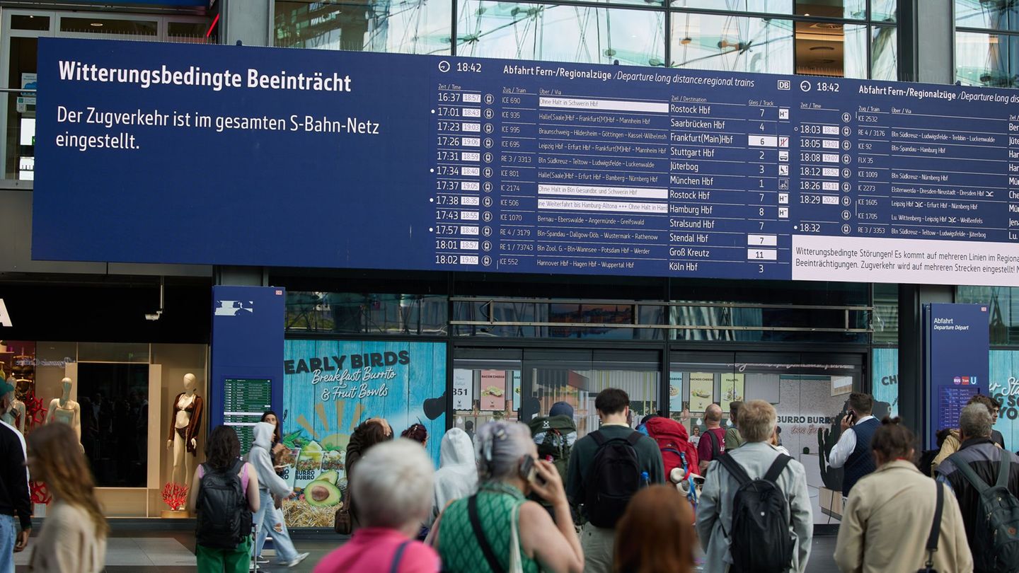 Lage hat sich stabilisiert: Bahnverkehr soll am Morgen wieder planmäßig laufen