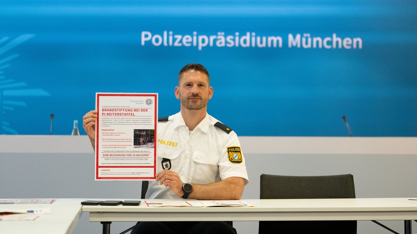 Bei Reiter- und Hundestaffel: Polizei lobt nach mutmaßlichen Brandanschlägen Belohnung aus