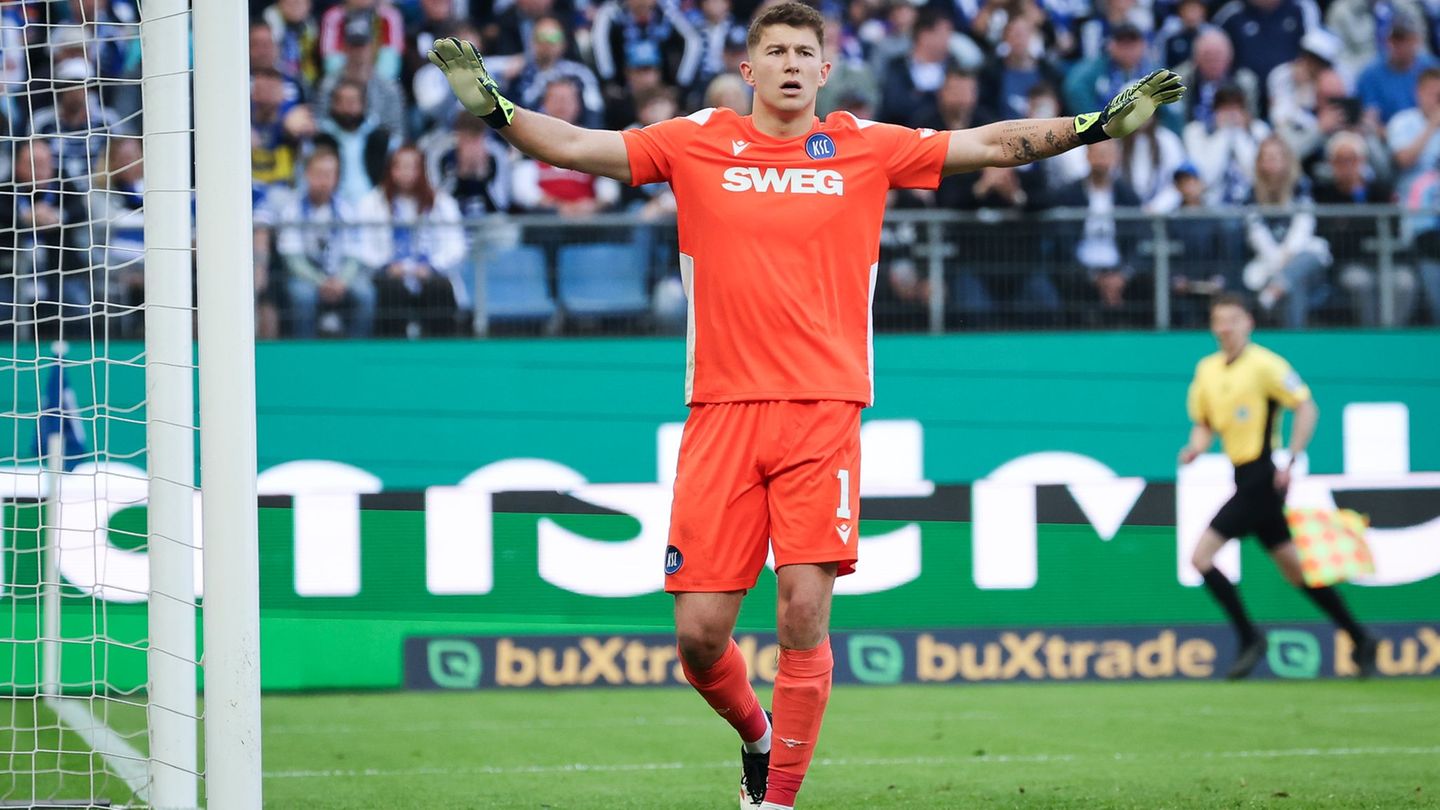 2. Fußball-Bundesliga: Wechsel fix: KSC-Torhüter Weiß geht nach England
