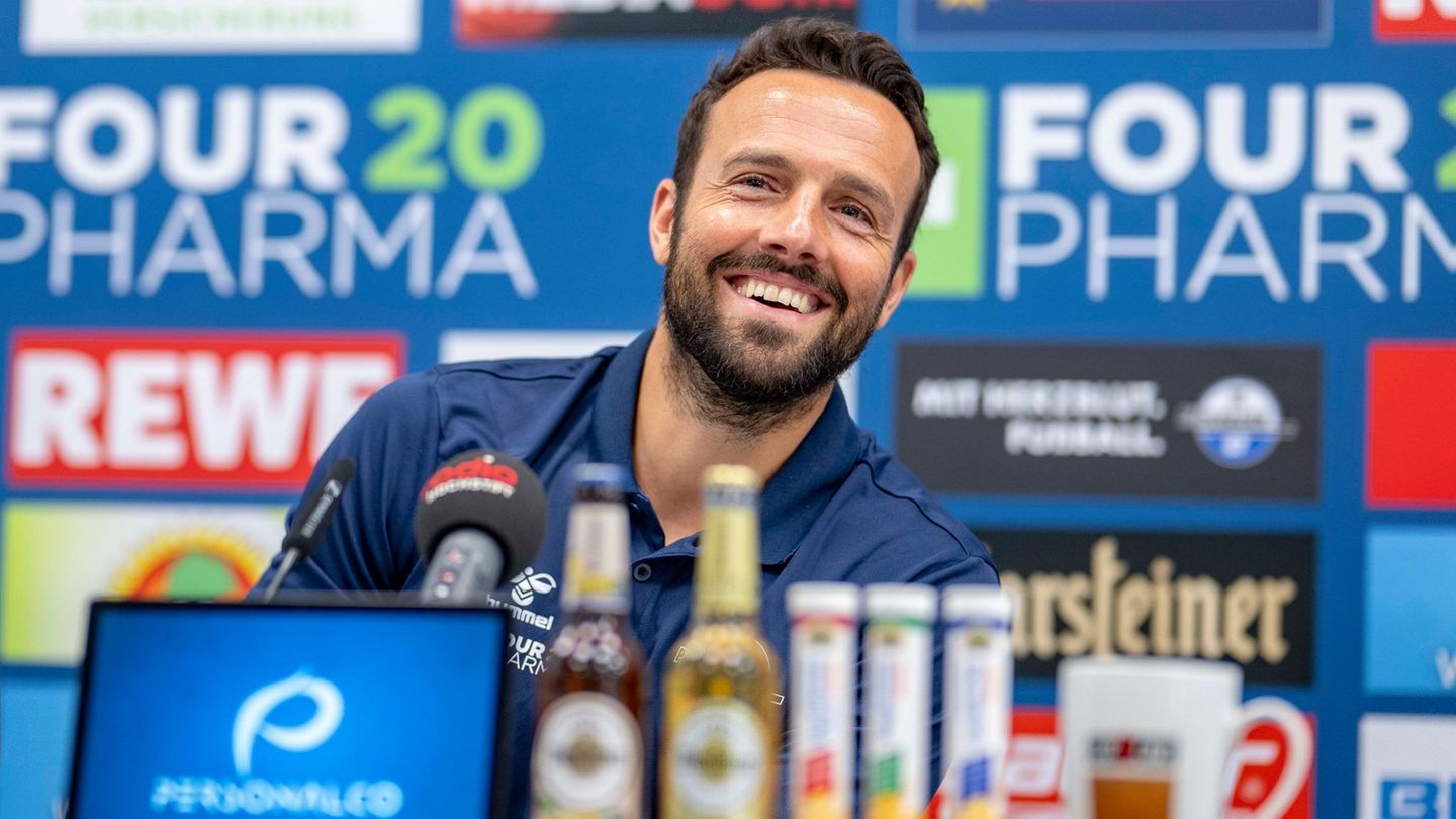 2. Fußball-Bundesliga: Paderborns neuer Coach: Padel-Spieler, kein Fan der Club-WM
