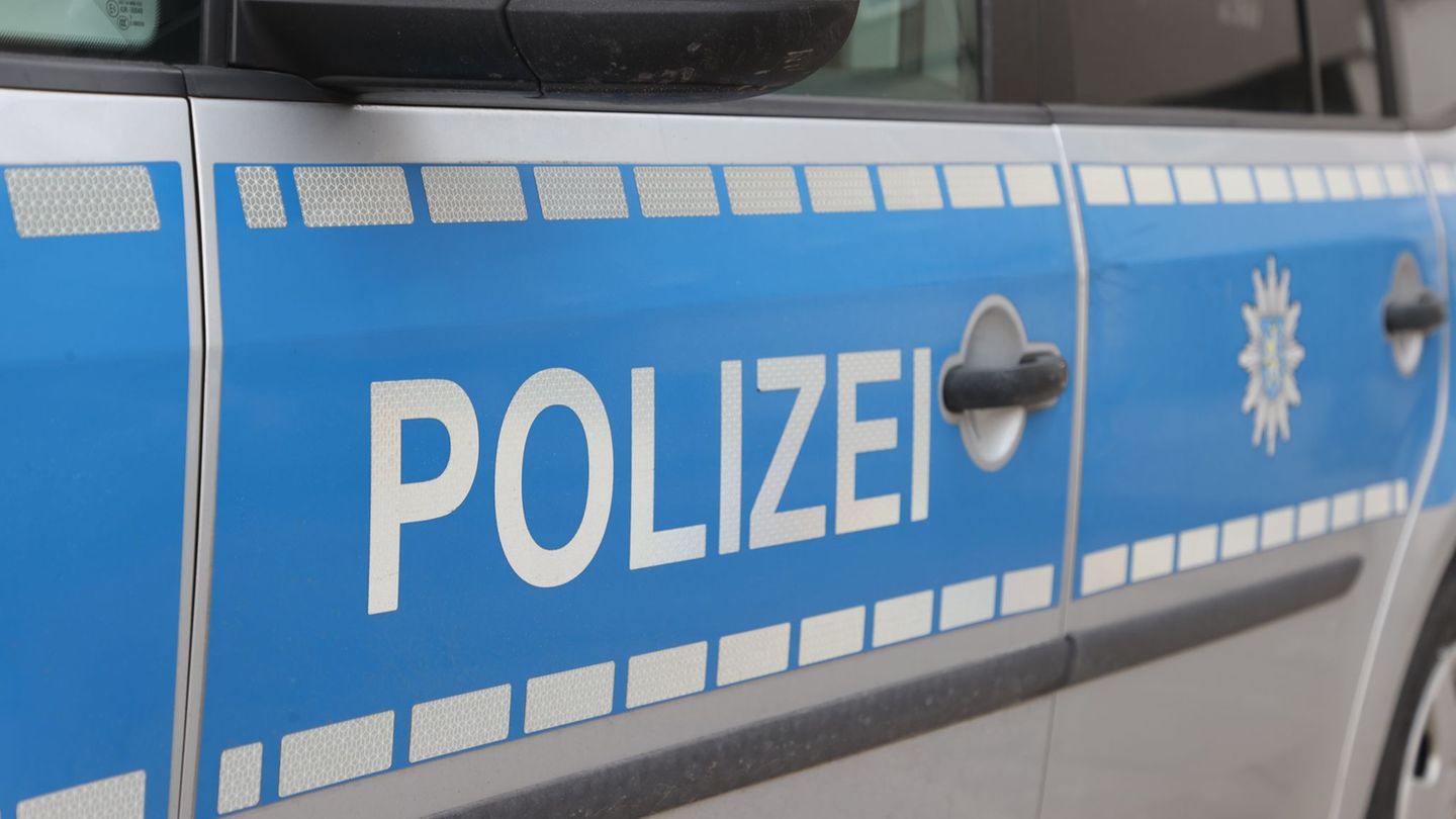 An Einkaufszentrum in Gera: Männer prügeln sich mit Baseballschläger, Schere und Gürtel