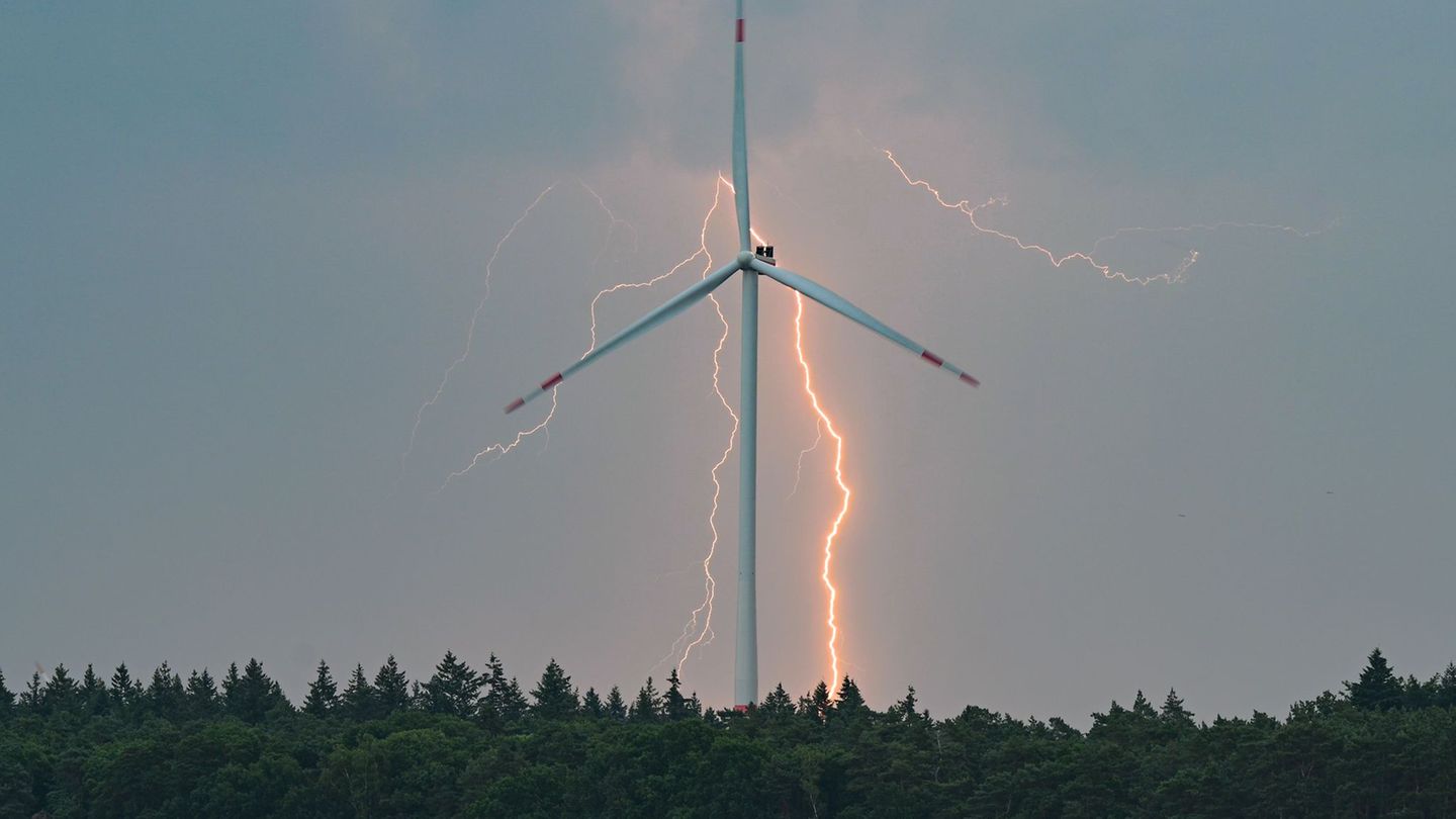 Böen, Hagel und Gewitter: Starke Gewitter in Berlin und Brandenburg am Abend