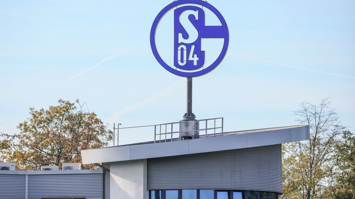 2. Bundesliga: Schalke gibt Torwart-Talent einen Profivertrag
