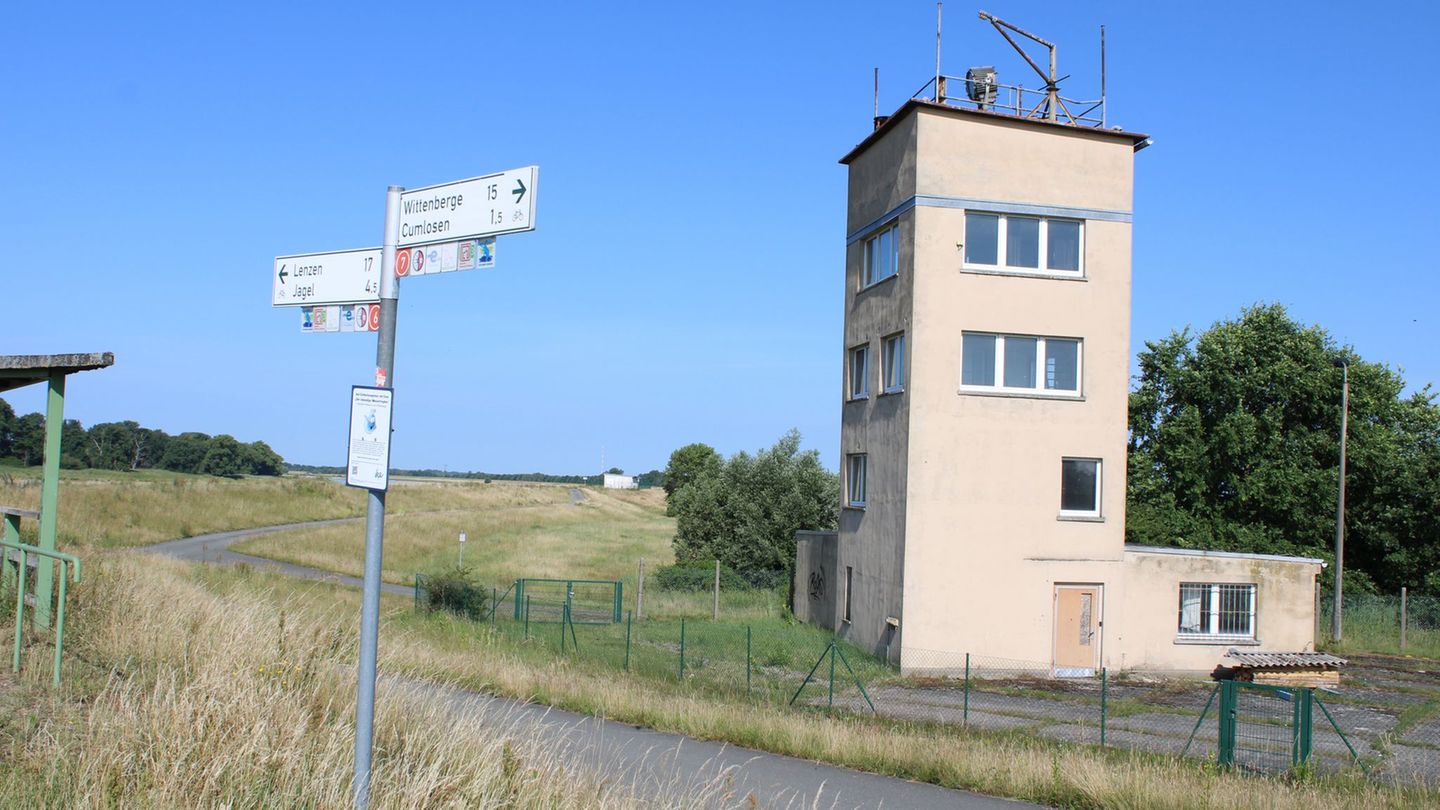 Relikt aus DDR-Zeiten: Grenzturm in der Prignitz wird versteigert