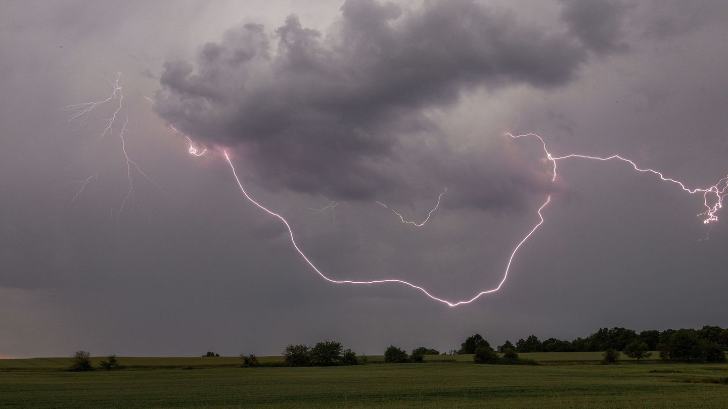 Wetteraussichten: Unbeständiges Wetter in Hessen – Zum Wochenende freundlicher