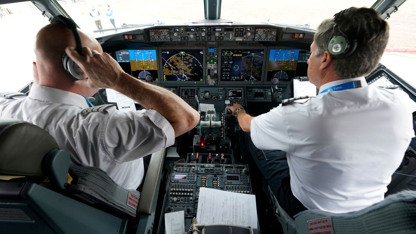 Agentur für Flugsicherheit: Piloten erleichtert: Solo-Betrieb im Cockpit zu unsicher
