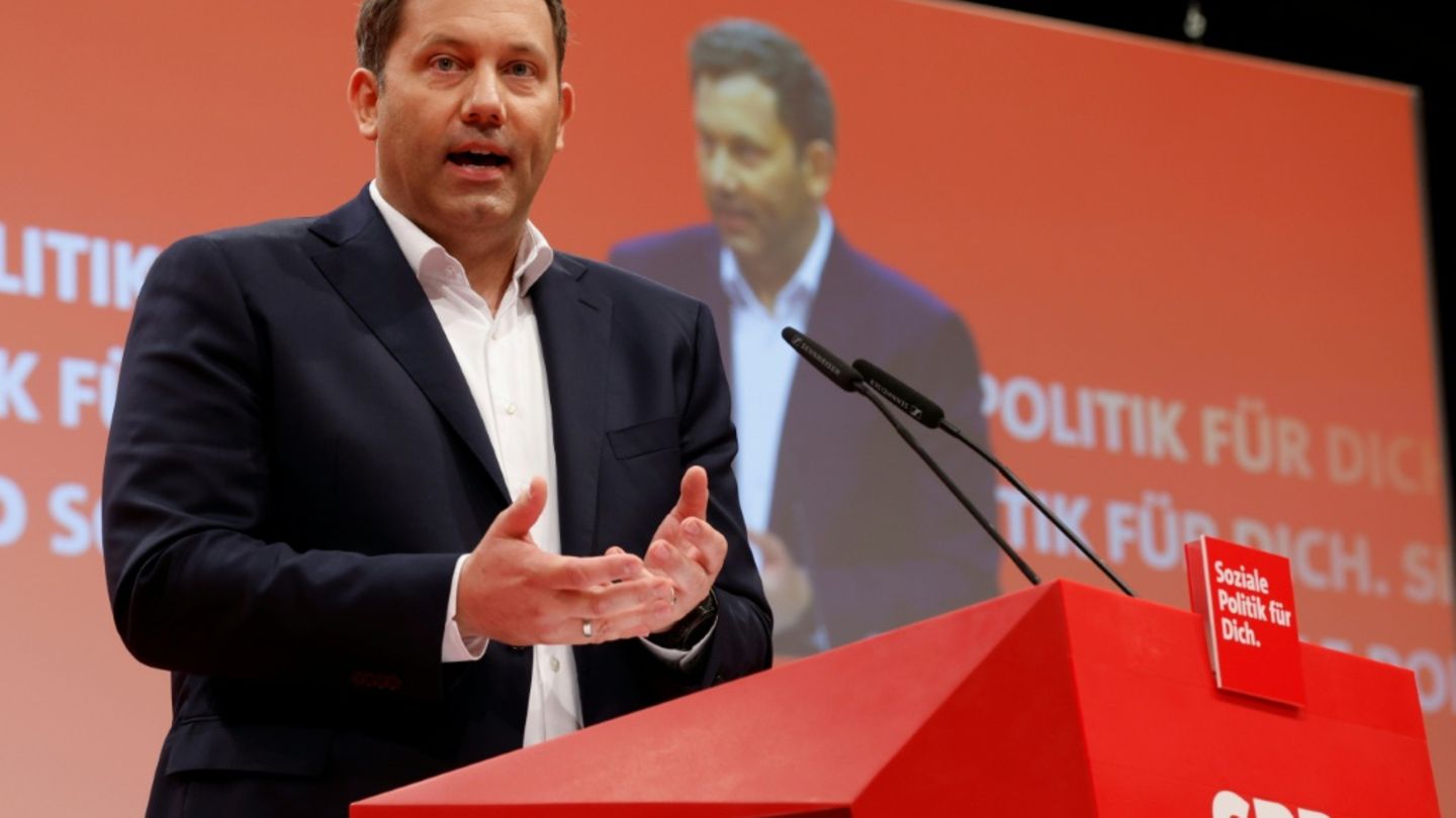 Klingbeil räumt bei SPD-Parteitag Fehler ein – und wirbt für Wiederwahl