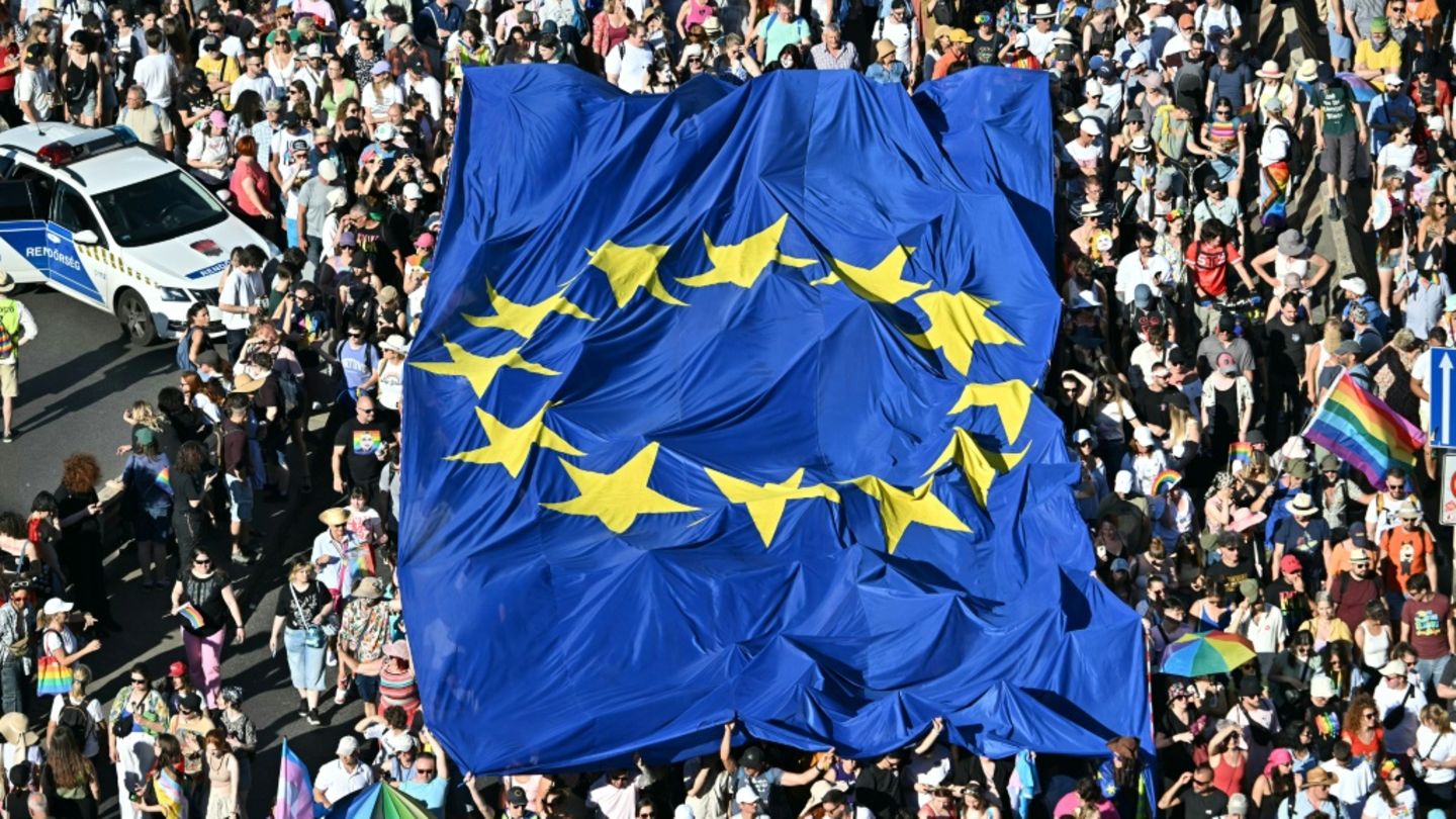 Ungarns Regierung: Pride-Parade in Budpaest auf „Befehl“ der EU