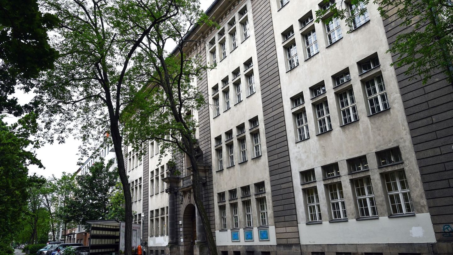 Mobbing an der Schule: Carl-Bolle-Grundschule: Abgeordnete nehmen Akteneinsicht