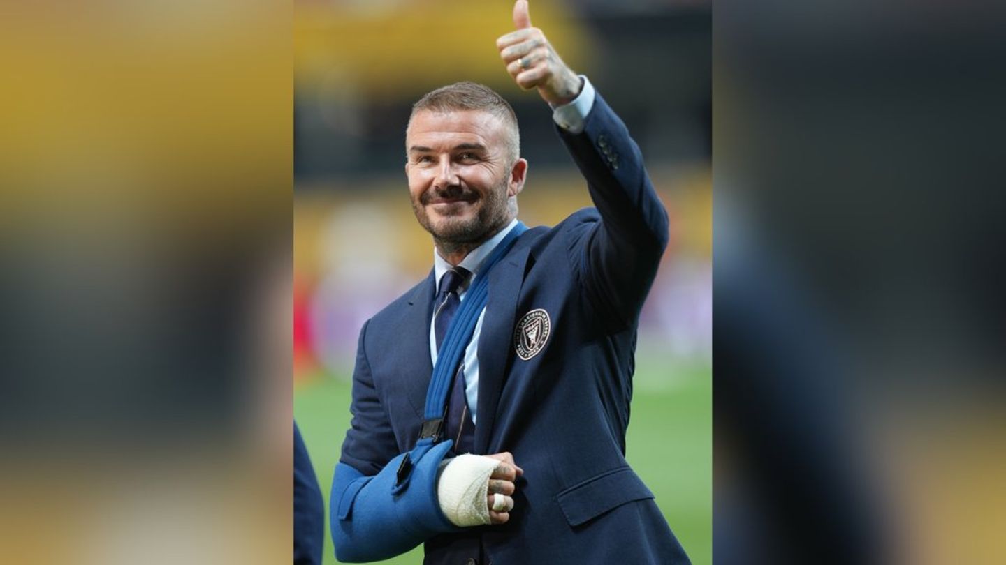 David Beckham: Nach der Klinik mit Armschlinge unterwegs
