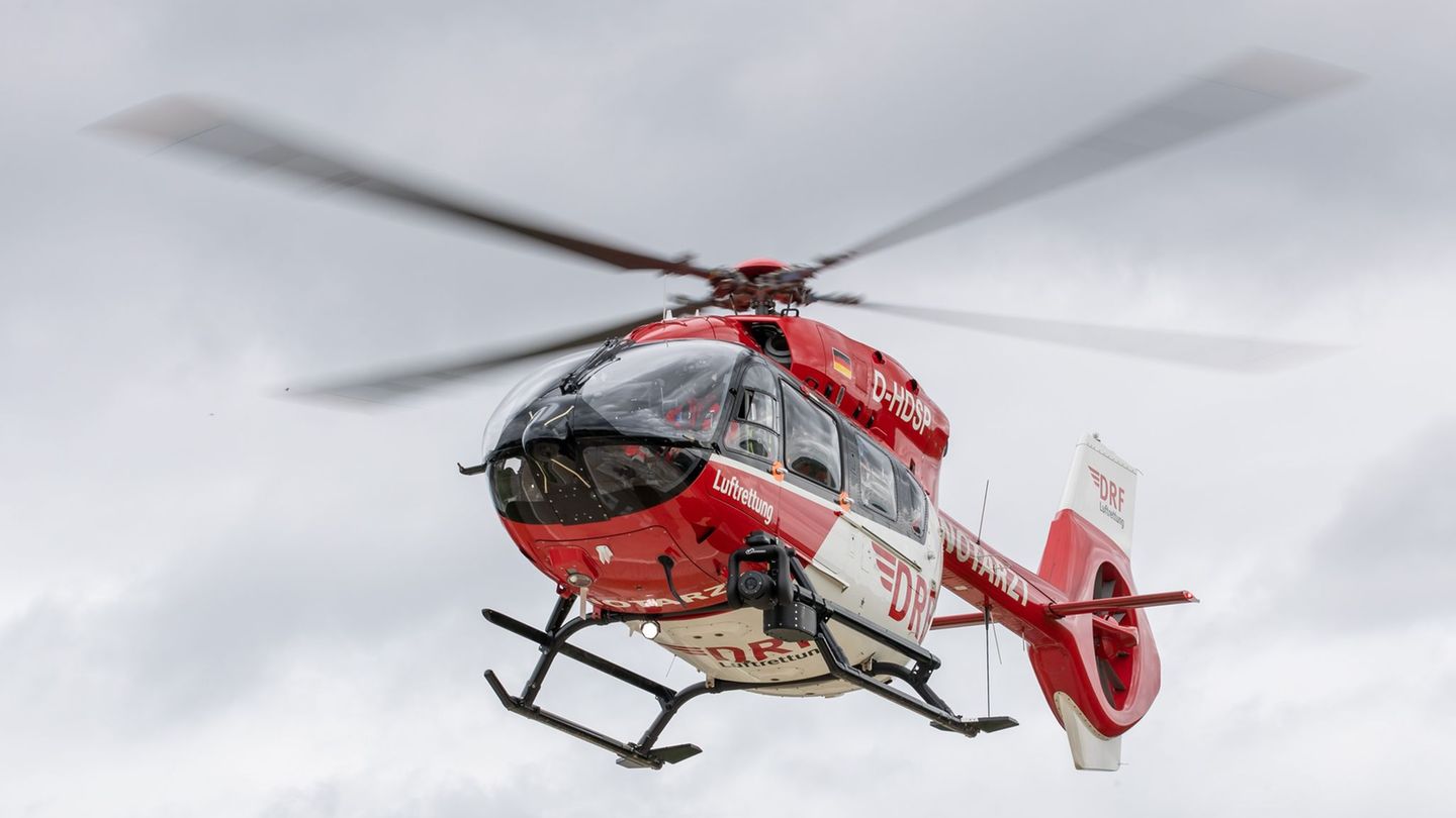 Notfälle: Flugzeug bei Hoßkirch abgestürzt – Pilot schwer verletzt