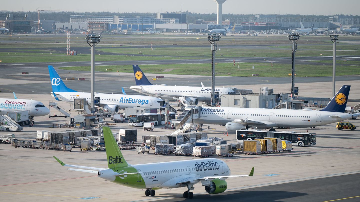 Luftfahrt: Kartellamt: Lufthansa darf bei Air Baltic einsteigen