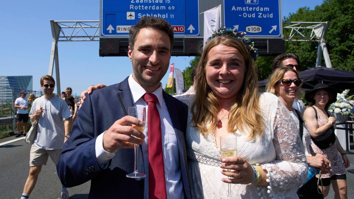 Stadtjubiläum: Amsterdam feiert sich – mit Hochzeiten auf dem Autobahnring