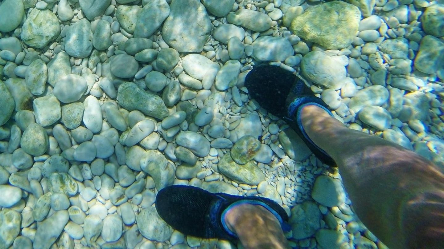Angebote im Juni: Schnelltrocknende Barfuß-Badeschuhe für 17 statt 46 Euro: Die Top-Deals am Freitag