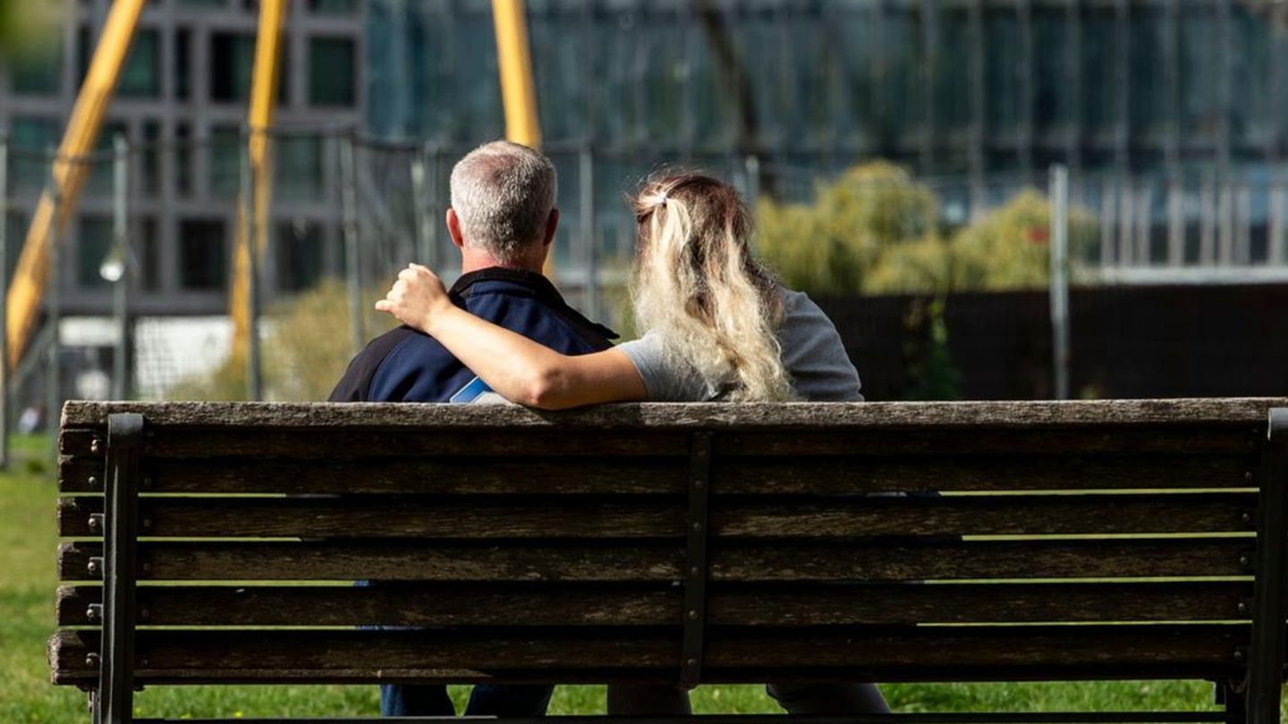 Neue Studie: Die Zufriedenheit in der Beziehung schwankt häufig? Das sagen Forscher