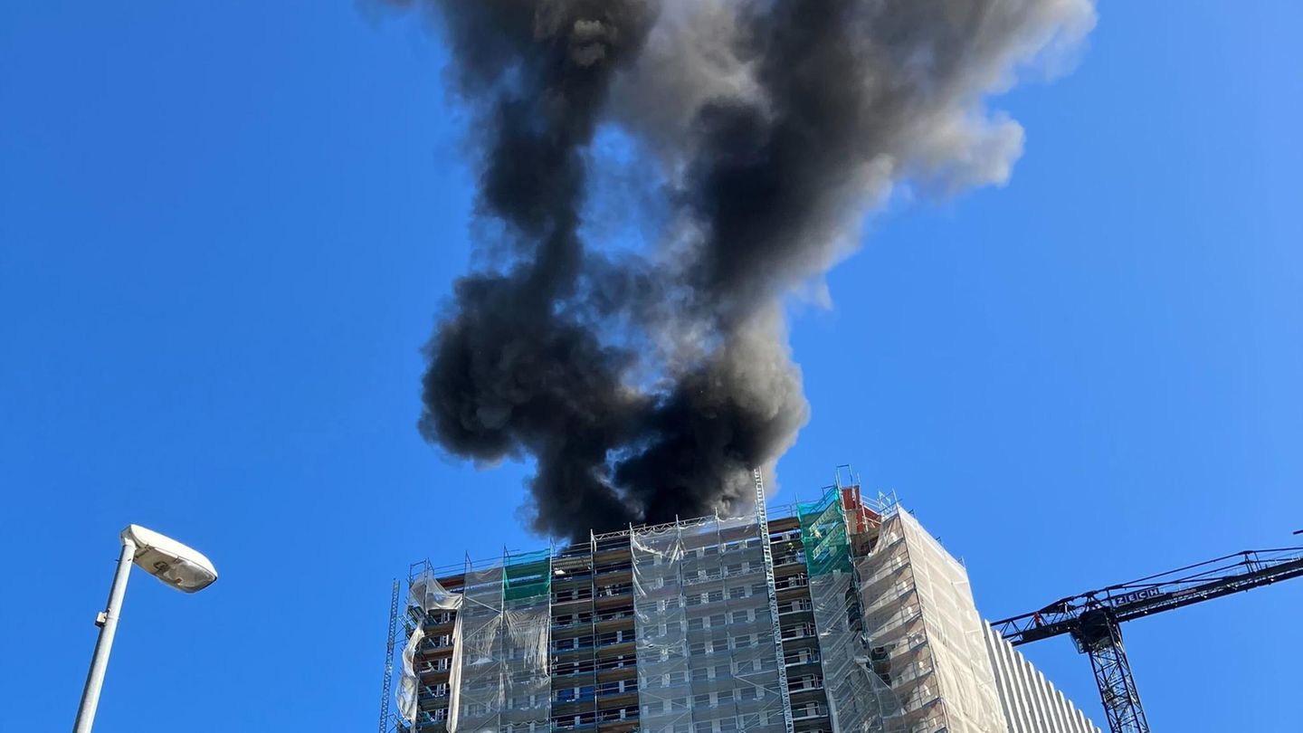 Hintergründe noch unklar: Brand auf Hochhausbaustelle in Berlin gelöscht – Ermittlungen laufen