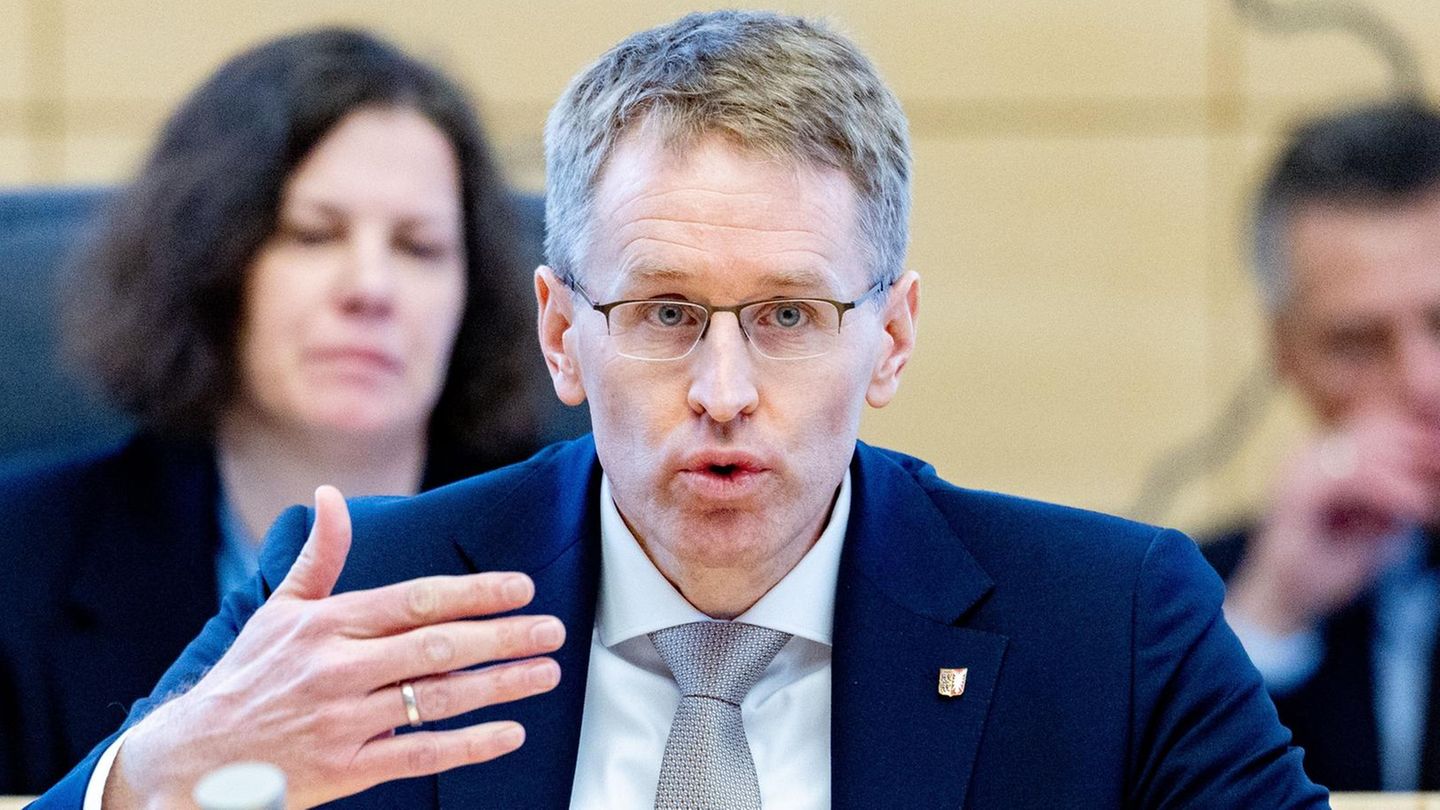 Social-Media-Debatte: Daniel Günther fordert Tiktok-Verbot für unter 16-Jährige