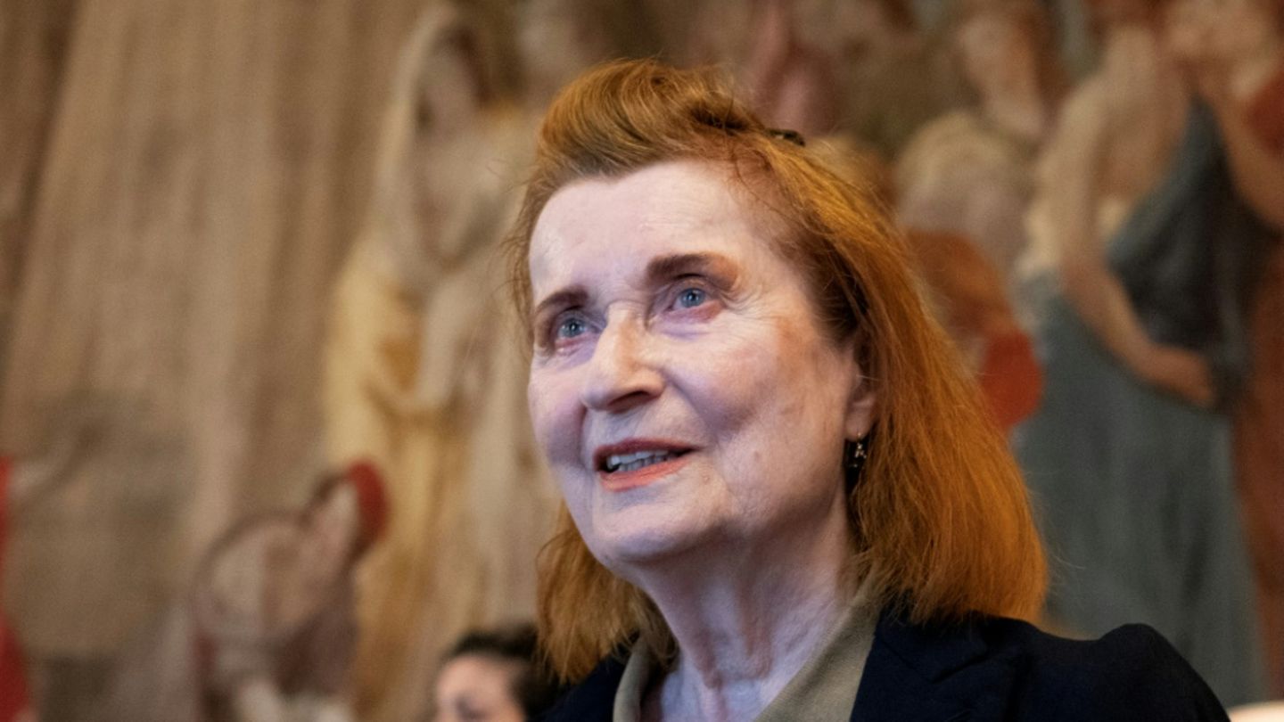 Literatur-Nobelpreisträgerin: Elfriede Jelinek ist nicht tot – und reagiert auf Falschmeldung mit Galgenhumor