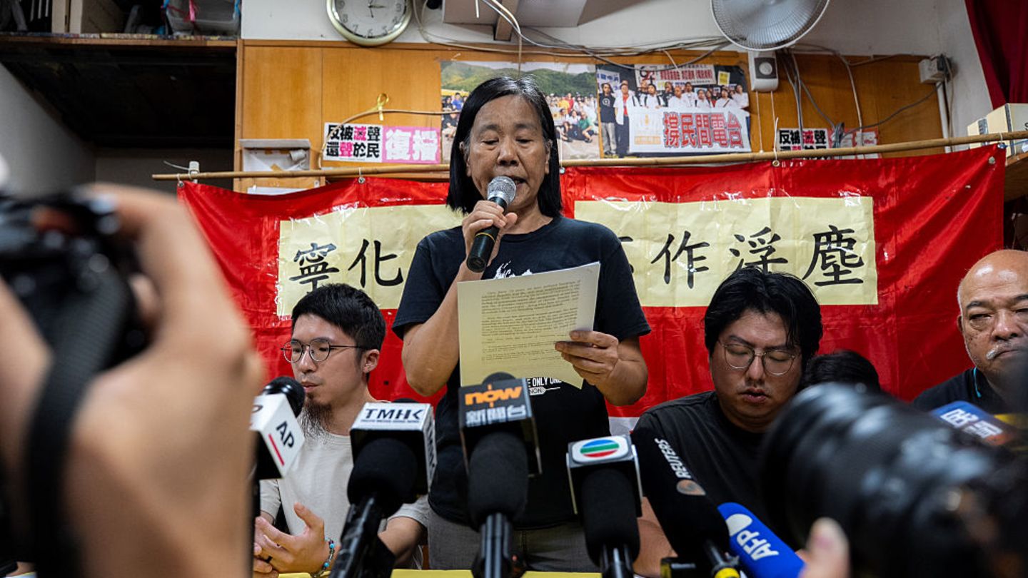 Druck aus China: Letzte demokratische Partei Hongkongs gibt auf