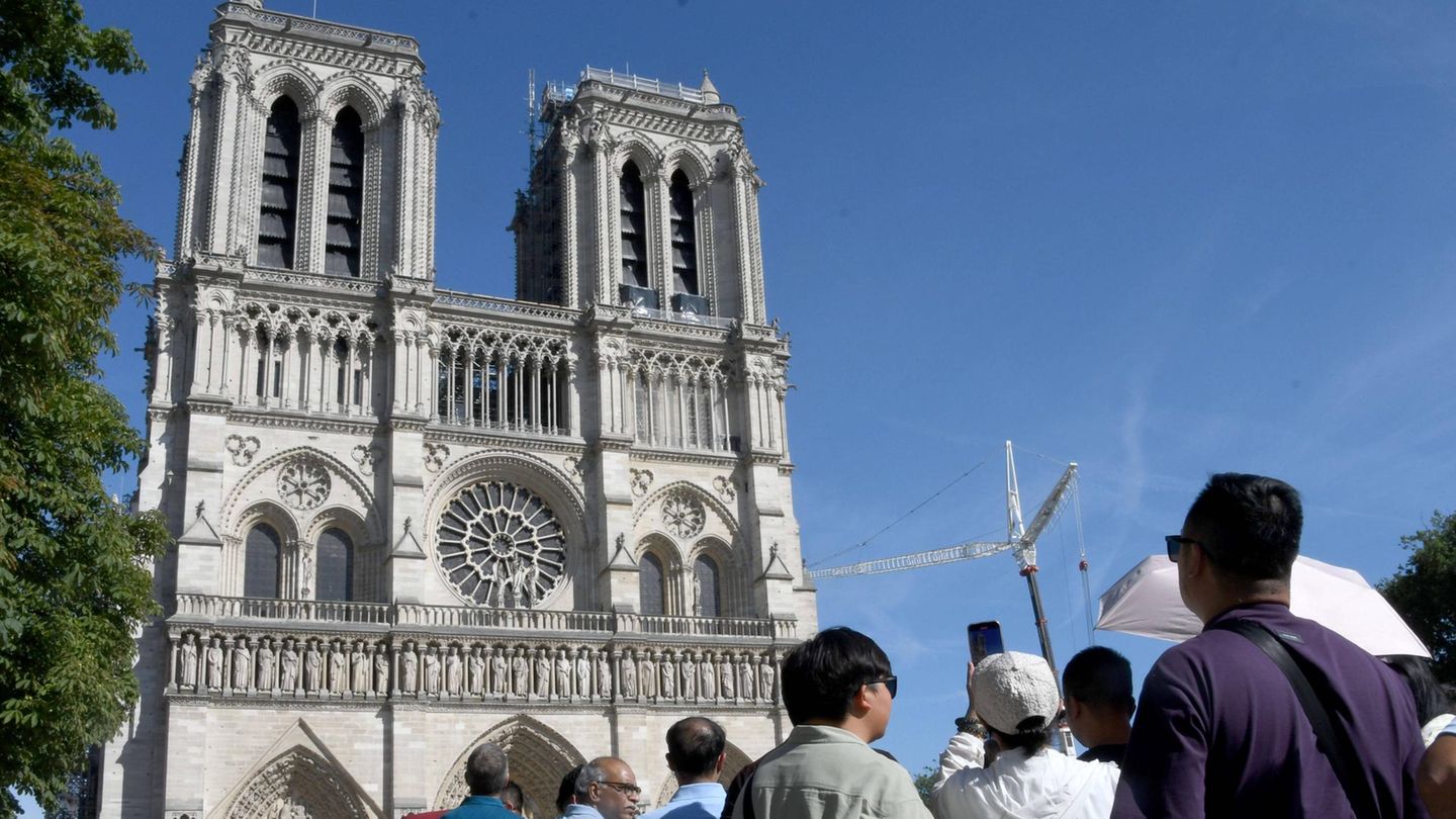 Nach schwerem Brand: Denkmalamt verkündet Termin für Wiedereröffnung der Türme von Notre-Dame