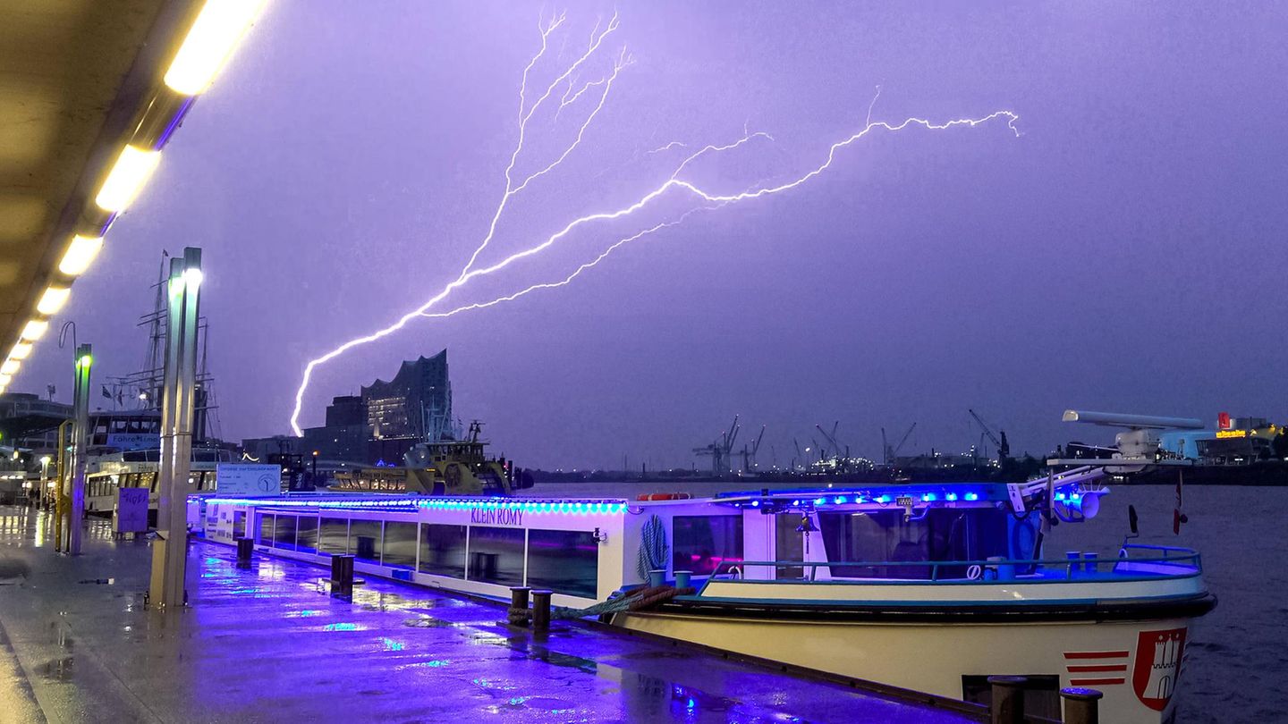 Diese Karten zeigen die Lage: Nach der Hitze kommen Unwetter: DWD warnt vor Gewitter und Starkregen