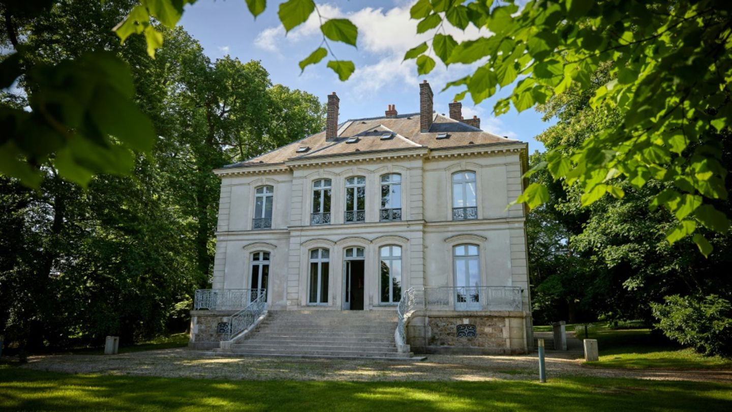 Lagerfelds Luxusvilla für knapp 4,7 Millionen Euro versteigert